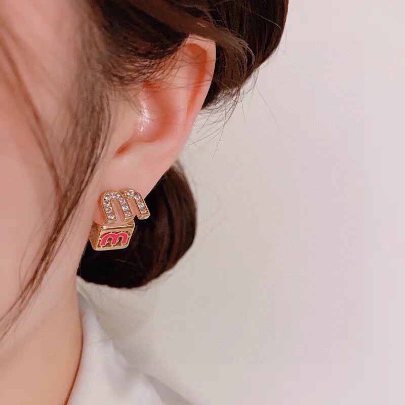 MIU MIU